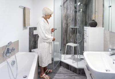 Shower stools fixed and folding Shower stools fixed and folding