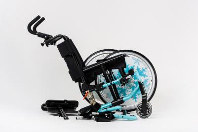 Manual wheelchair Invacare Action 3 Junior easy transportation